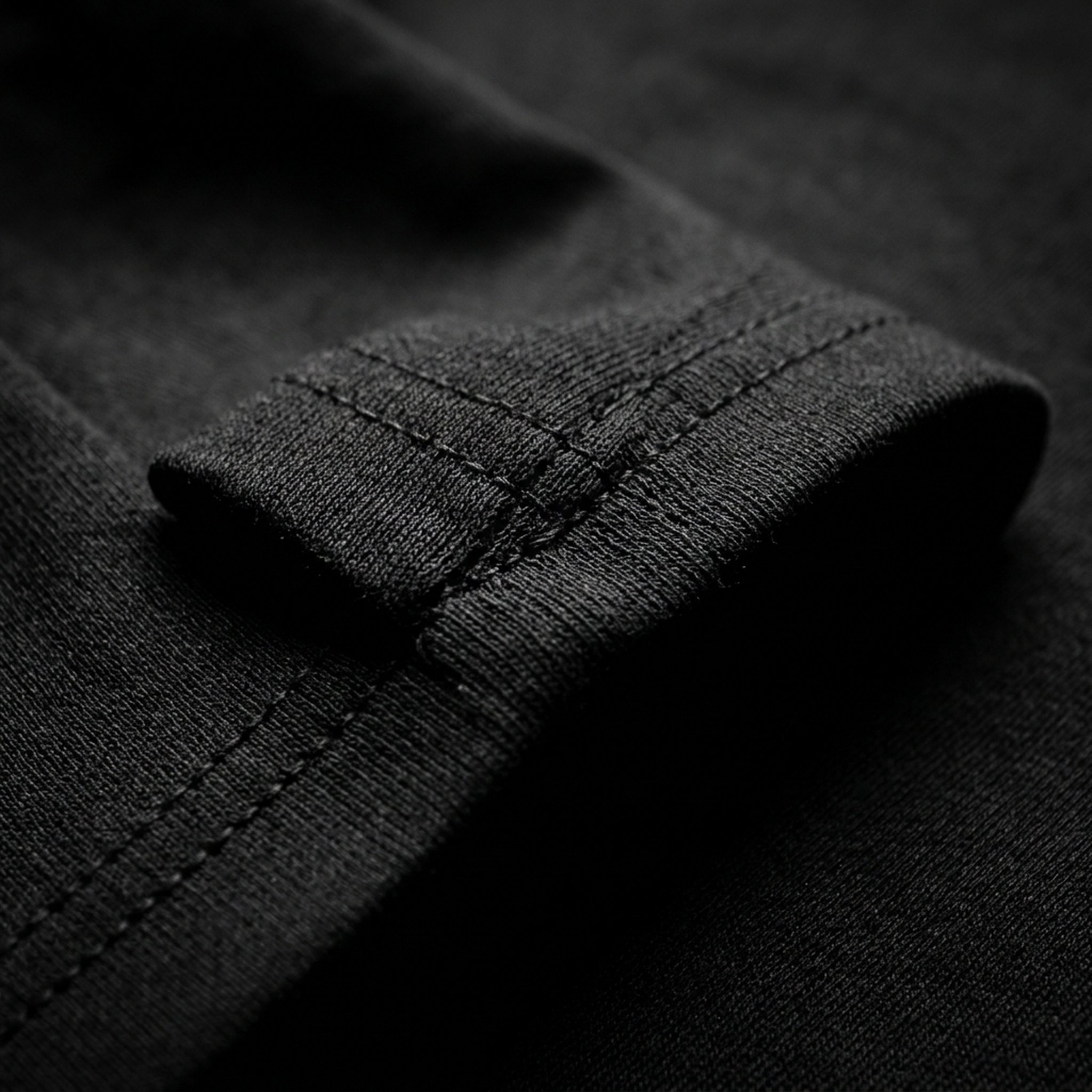 Men's Classic Black Crew Neck T-Shirt 3
