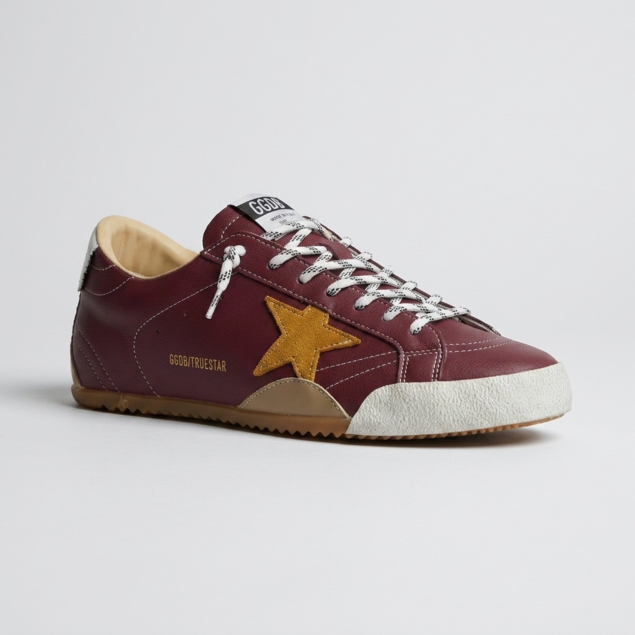 Urban Shoes Maroon Low-Top Star Accent Sneakers 2
