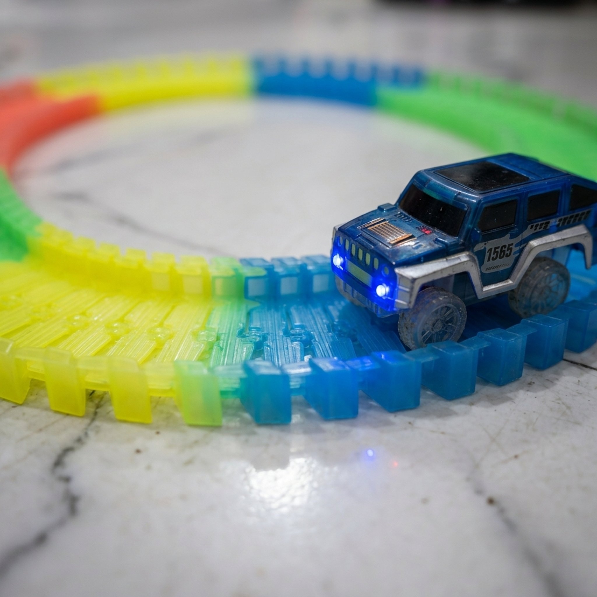 Playful Paradise Glow Flexible Track & Light-Up Car Set 3