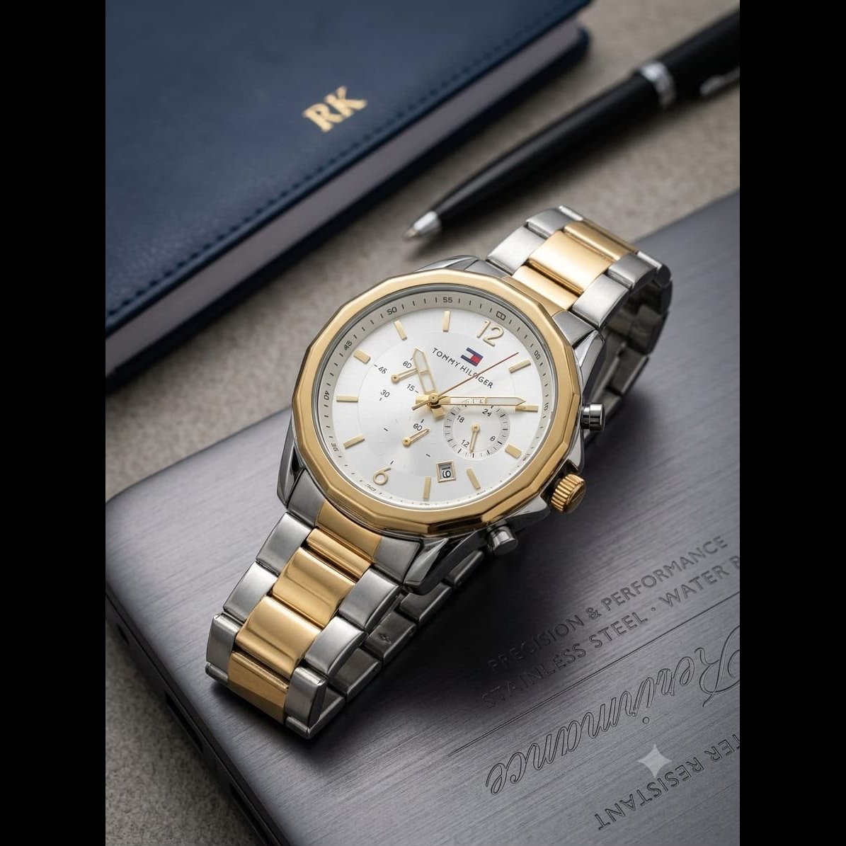 Men's Metallic Strap Chronograph Watch